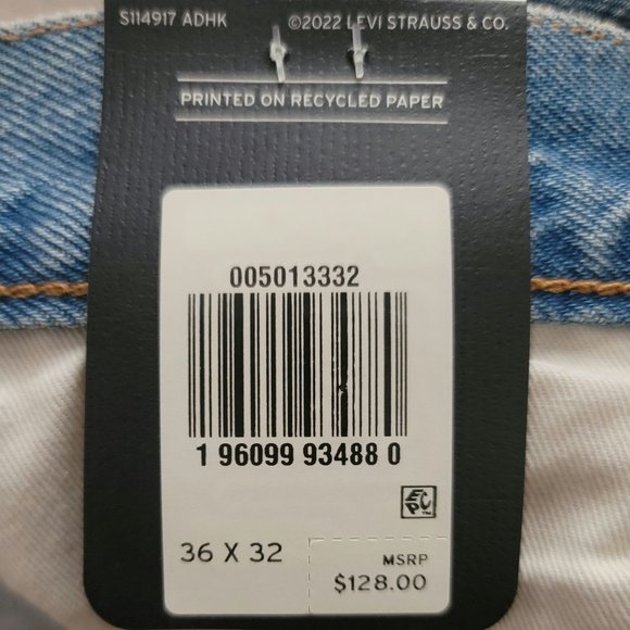 💯 % Authentic Levi’s Jeans 👖 - Picture 7 of 7